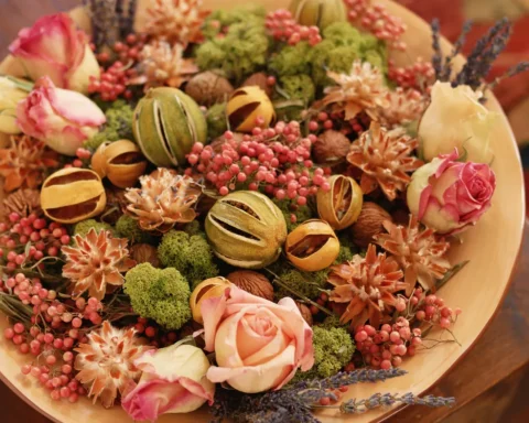 గులేబకావళి పూలు